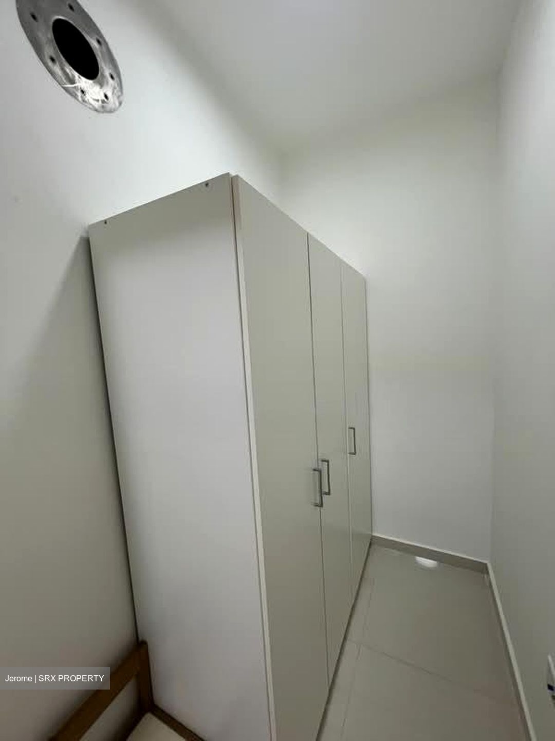 Suites 28 (D14), Apartment #562658361